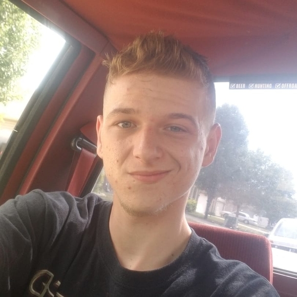 Meet your Posher, Cody - Picture 1 of 1